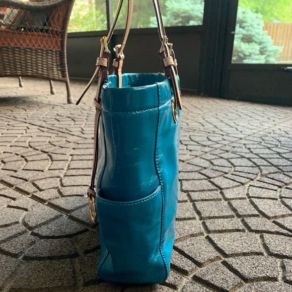 Michael Kors Baby Blue Leather Tote - Picture 3 of 7